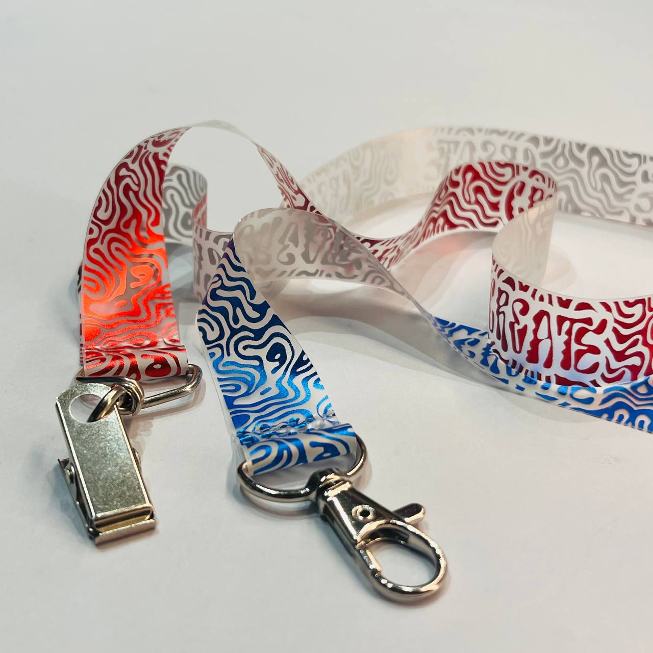 Прозрачная лента для бейджа с логотипом и металлизированнмы нанесенем