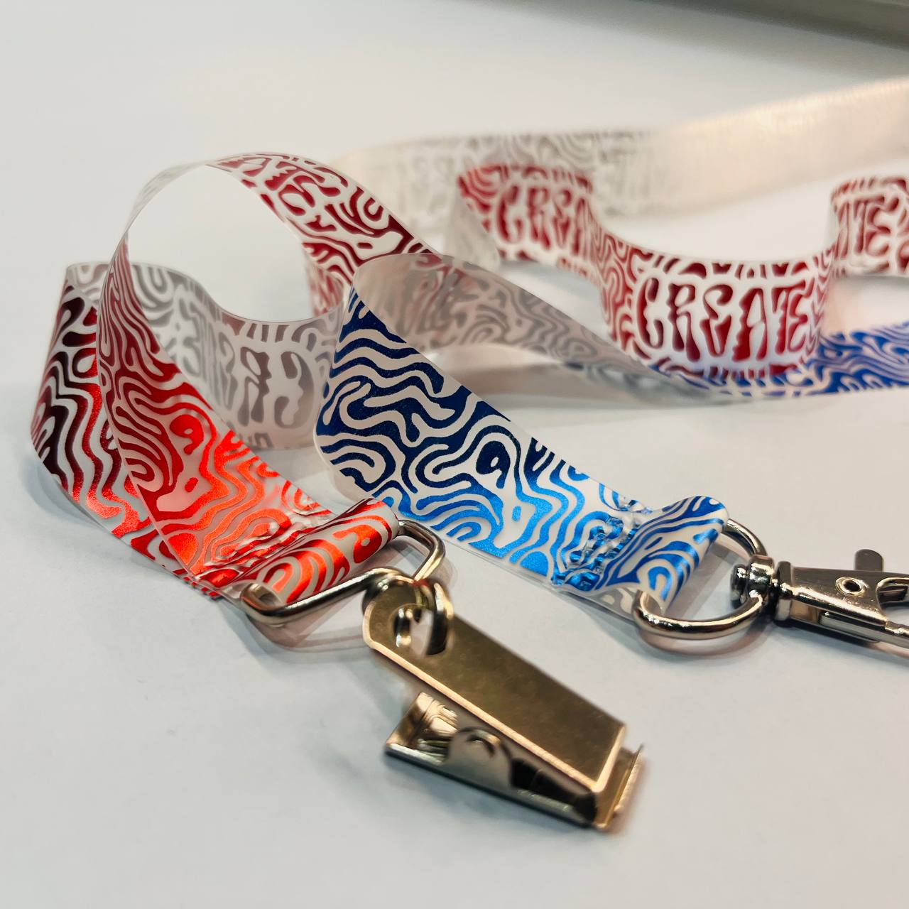 Прозрачная ленточка для бейджа Прозрачная лента для бейджа с печатью логотипа металлизированным риббоном