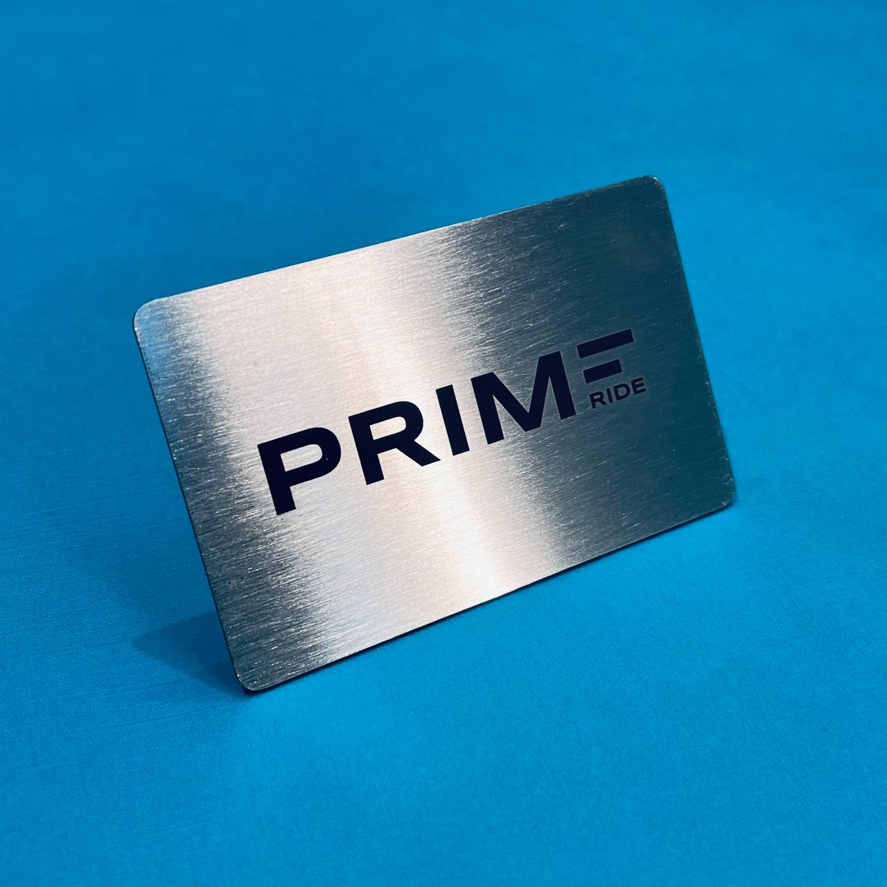 Фактура нержавеющей стали с монохромным нанесением.