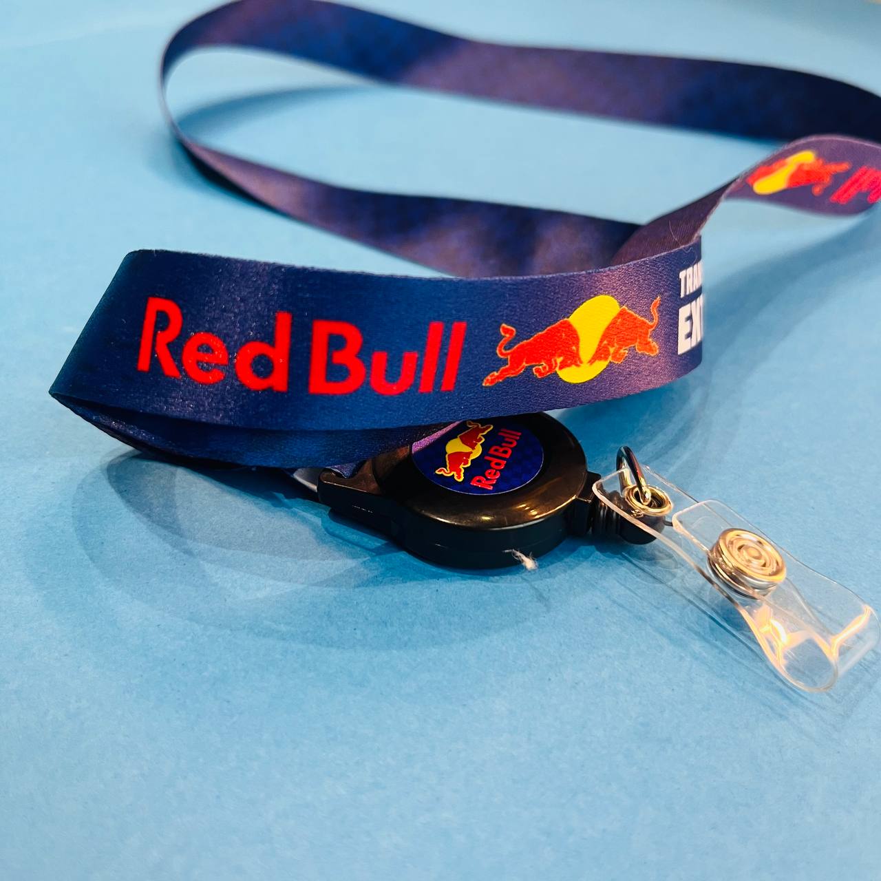 Шнурки-ланъярды с автоматической рулеткой (ретрактором) и нанесением фирменной символики. Идеальное решение для корпоративных пропусков и карт доступа.